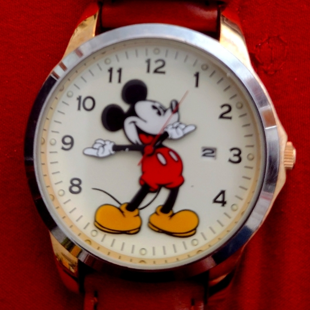 Vtg Disney Mickey Watch MU0942 Water Resistant